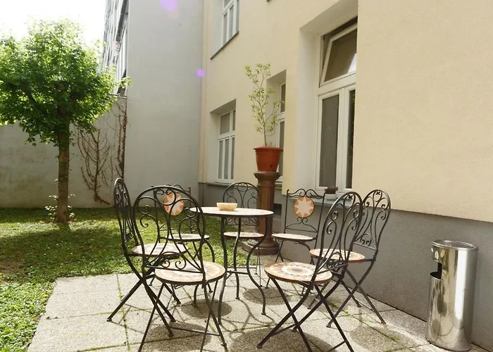 Апартаменти No 2 Nahe Schoenbrunn By Interhome